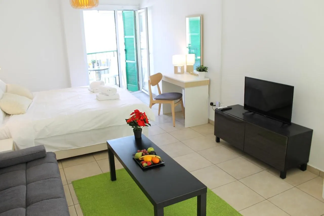 4You Studios Larnaca Apartamento