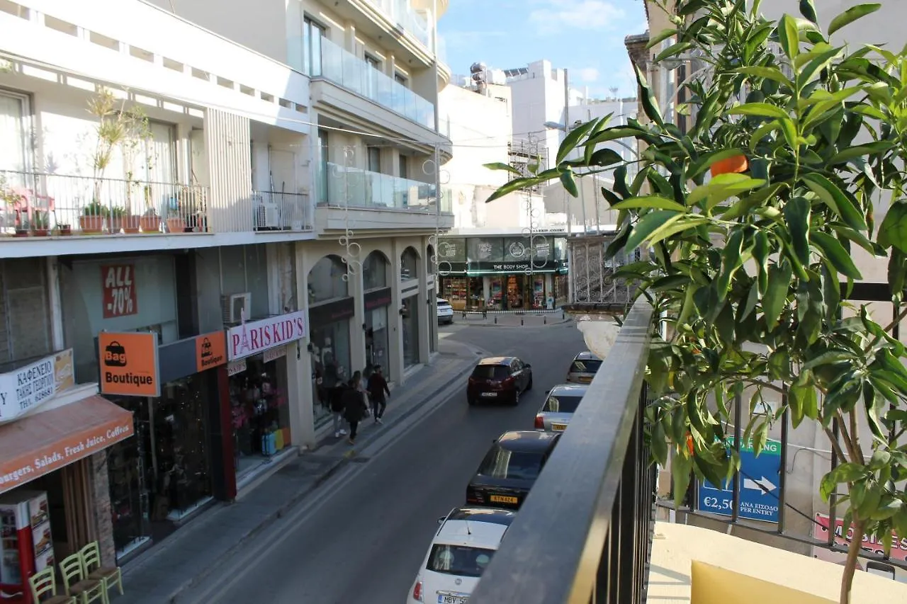 4You Studios Larnaca Apartamento